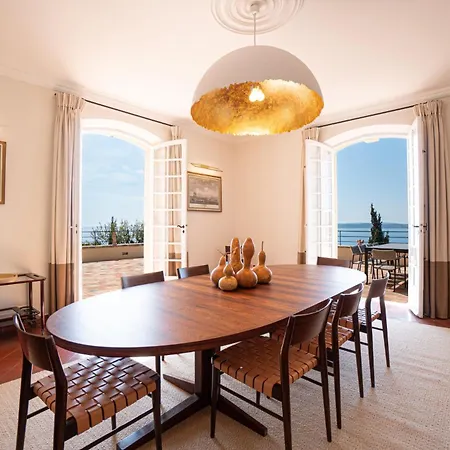 Villa 12br